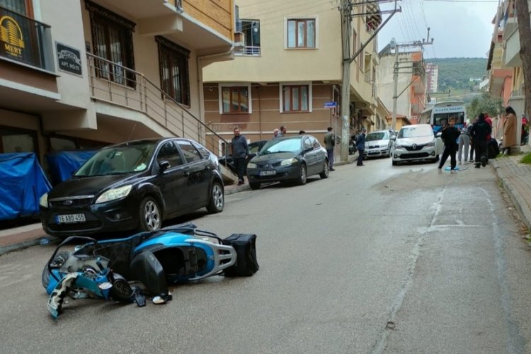 Bursa'da motosiklet ile otomobil çarpıştı! 1 yaralı...