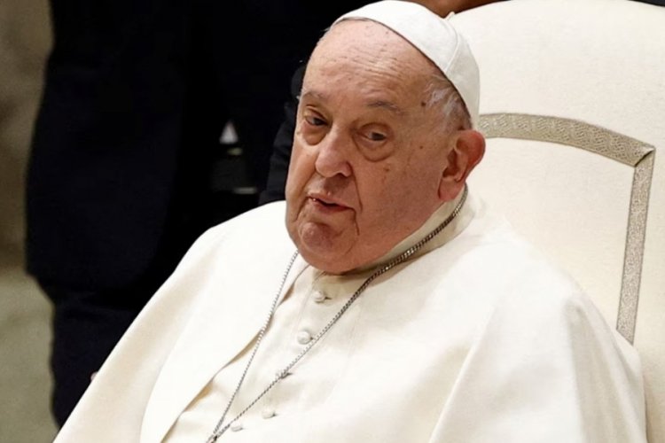 Vatikan: Papa bir ay sonra ilk kez yarın halkın önüne çıkacak