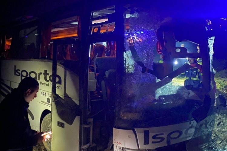 Aydın'da otob&uuml;s kazası: 1 &ouml;l&uuml;, 32 yaralı