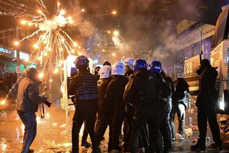Ankara Valiliği toplantı ve yürüyüş yasağı süresini uzattı