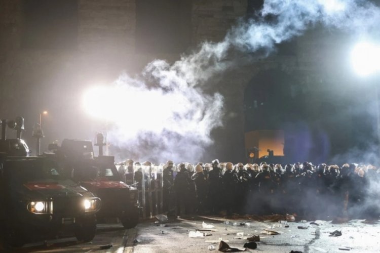 İstanbul'daki izinsiz gösterilerde 198 kişi tutuklandı