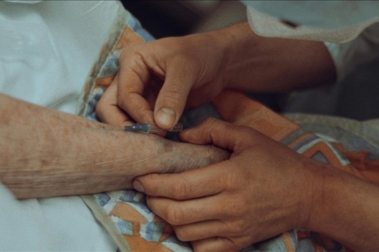 Zona aşısı olan yaşlıların demansa yakalanma riski yüzde 20 azalıyor