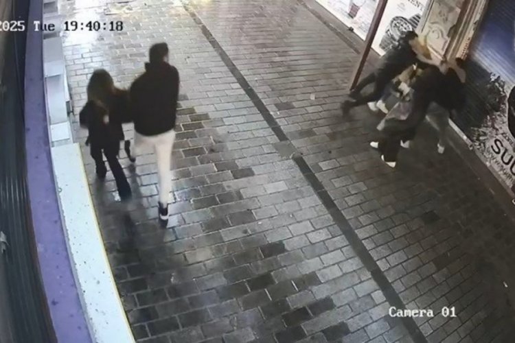 Sokak ortasında kadına şiddet: Bek&ccedil;i saldırganı vurdu