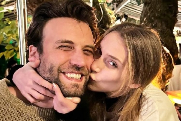 Hayal Köseoğlu, ilişkisinin 1'inci yıl dönümünü kutladı