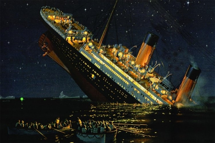 Ttitanic batarken ışıkları hala yanıyordu! Batığa ışık tutuldu...
