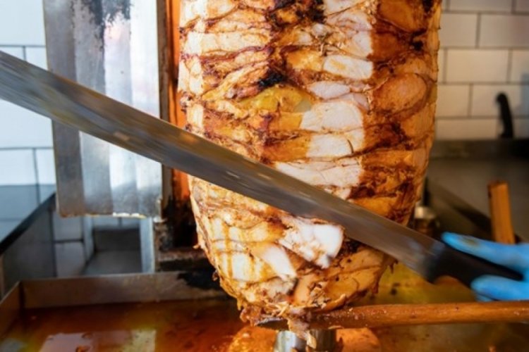 Tavuk döner alarmı! Bakan Yumaklı'dan sert uyarı