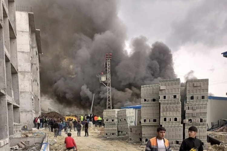 150 işçinin kaldığı konteynerde korkutan yangın