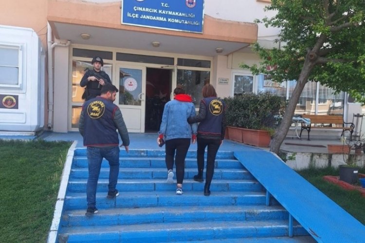 Dolandırıcılık suçundan aranan şahıs Çınarcık'ta yakalandı!