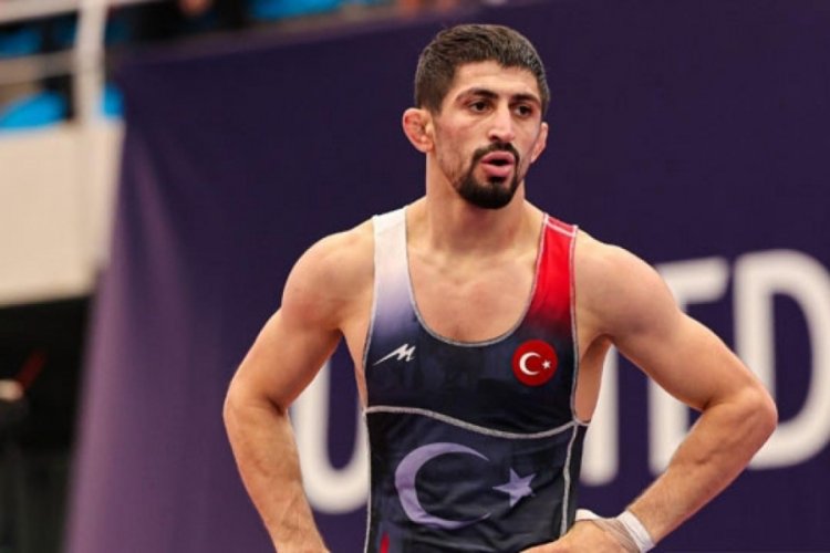 Milli güreşçi Kerem Kamal, Avrupa şampiyonu oldu!
