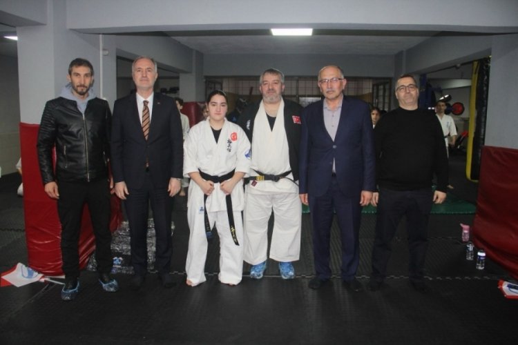 İnegöl'de başarılı sporcular ödüllendirildi
