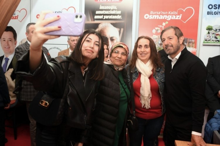 Osmangazi Belediyesi Serhan Asker'i okurlarıyla buluşturdu