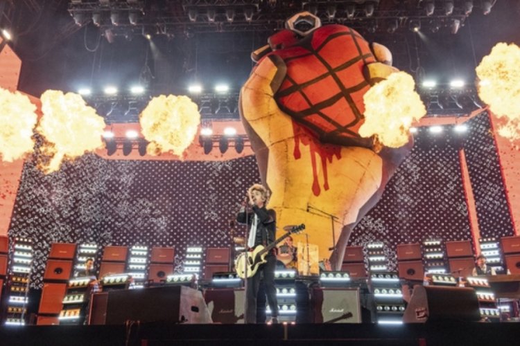 Green Day grubu Coachella'da Filistin'e destek verdi