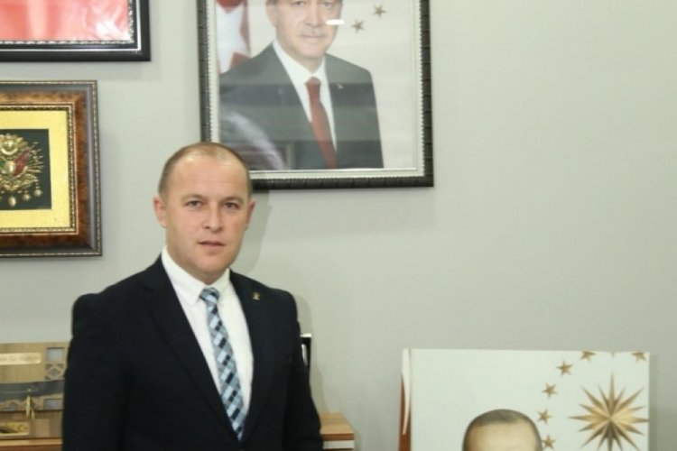Yenişehir'de Kapalı Spor Salonu'nun parkeleri yenileniyor