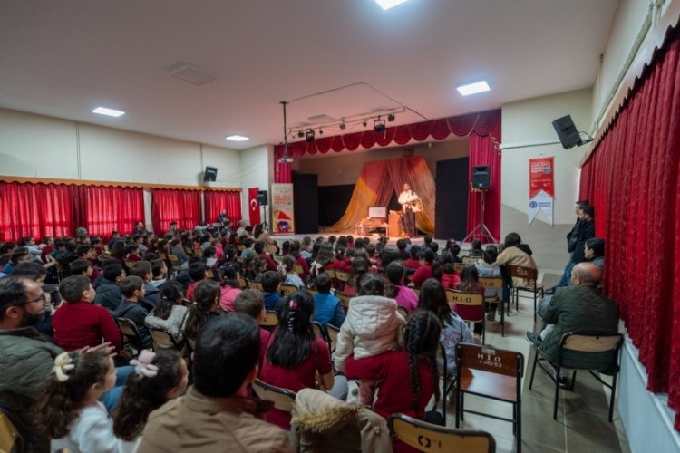 Tiyatro coşkusu Bursa'yı sardı