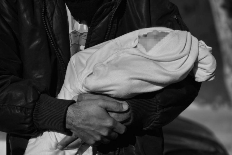 Gazze'de bir bebek yetersiz beslenme ve ilaç sıkıntısı nedeniyle öldü