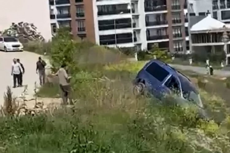 Bursa'da facia teğet geçti! El freni çekilmeyi unutunca...