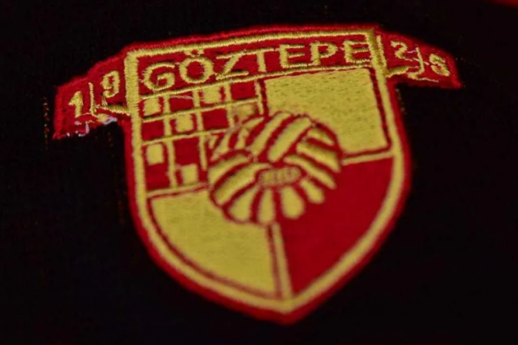 Göztepe'de 4 imza!