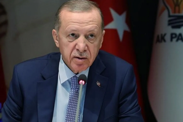 AK Parti MKYK, Cumhurbaşkanı Erdoğan'ın başkanlığında başladı