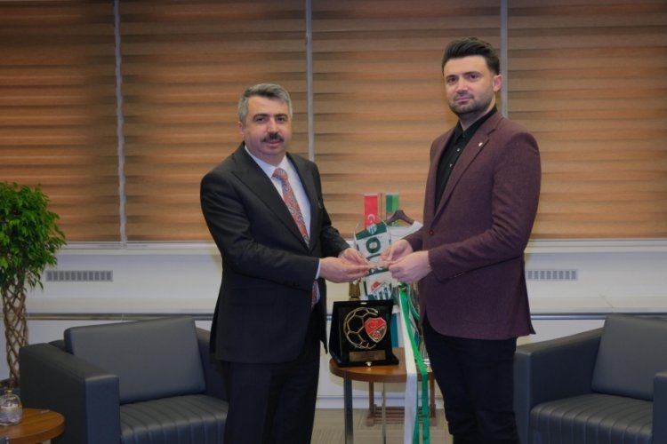 Bursaspor'dan kupayla birlikte Oktay Yılmaz'a ziyaret!