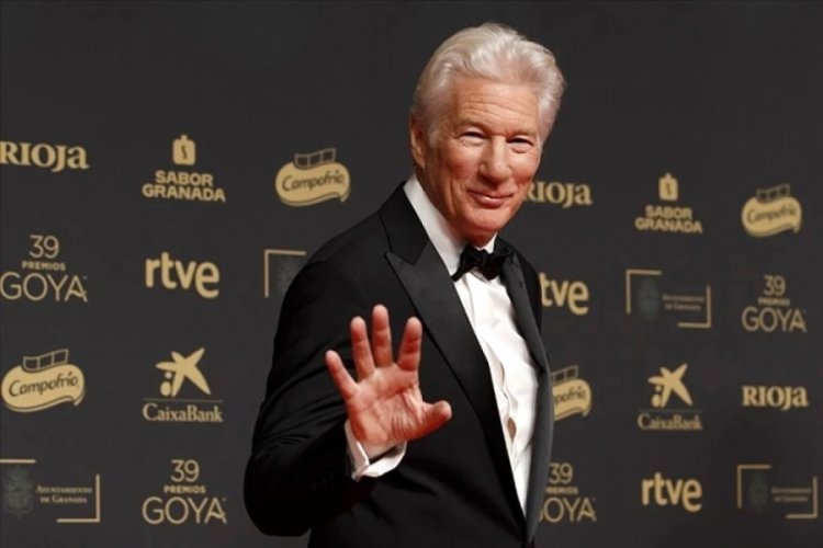 ABD'li aktör Richard Gere, Filistin'e şiir okuyarak destek verdi