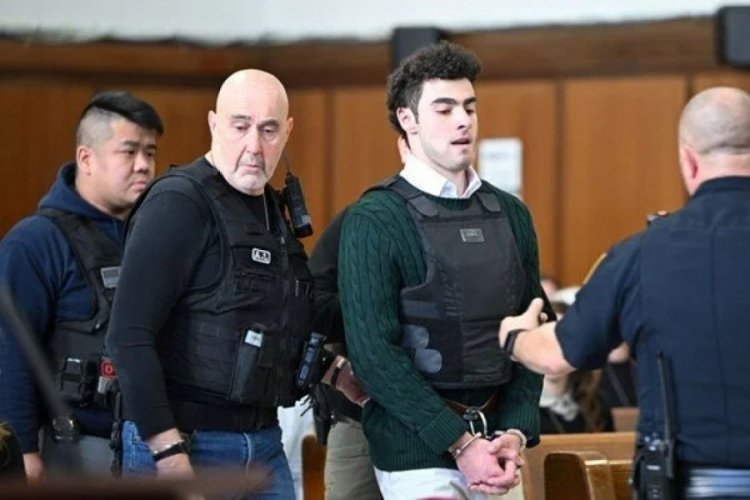 CEO'u öldürmekten yargılanan Luigi Mangione suçlamayı reddetti