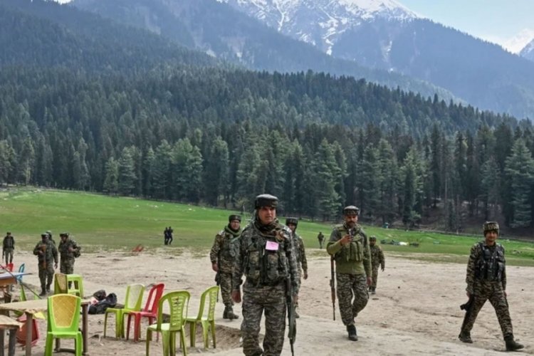 Hindistan-Pakistan sınırında çatışma çıktı!
