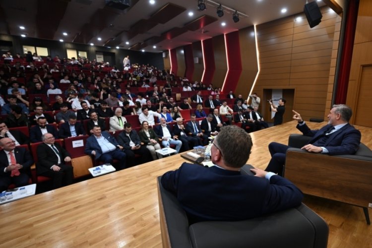 Başkan Burkay Mudanya Üniversitesi'nde gençlerle buluştu