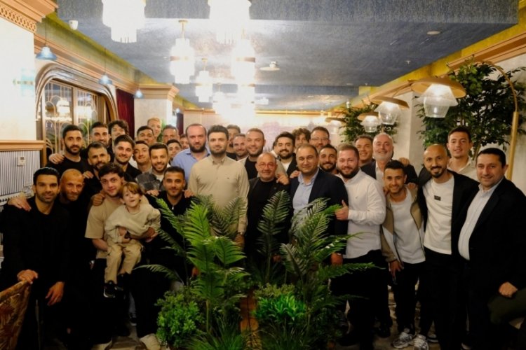 Bursaspor'dan sezon sonu yemeği!