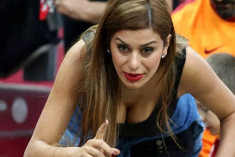 Ebru Şancı 'yayık ağızlı futbolcu eşleri' mesajını paylaştı!
