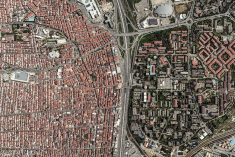 İki farklı İstanbul şehirleşmesi! Arada sadece yol var