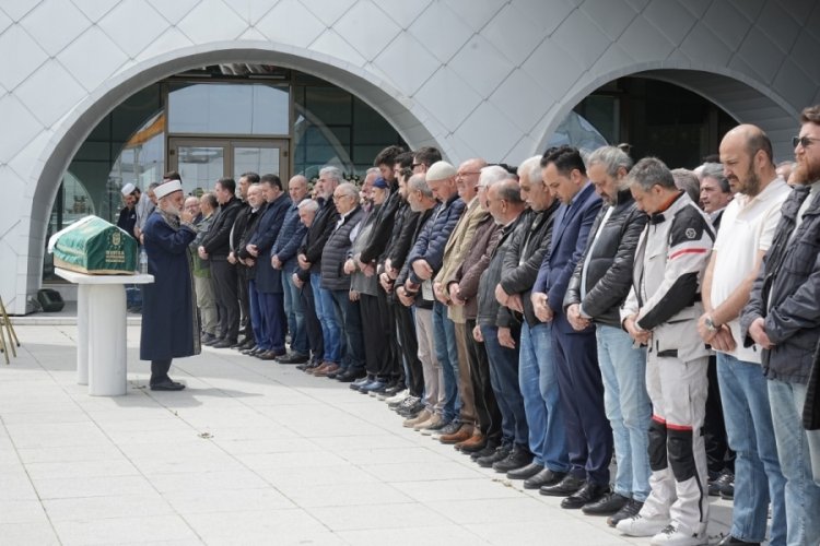 Bursalı milli bisikletçi son yolculuğuna uğurlandı