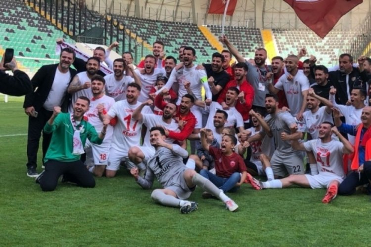 Bursa futbolu seviyor! 7 takım profesyonel ligde mücadele edecek!