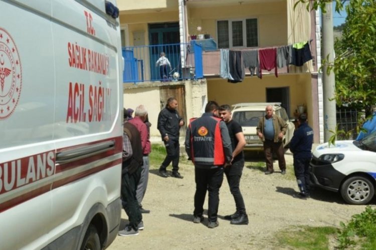 Haber alınamayan yaşlı adam evinde ölü bulundu