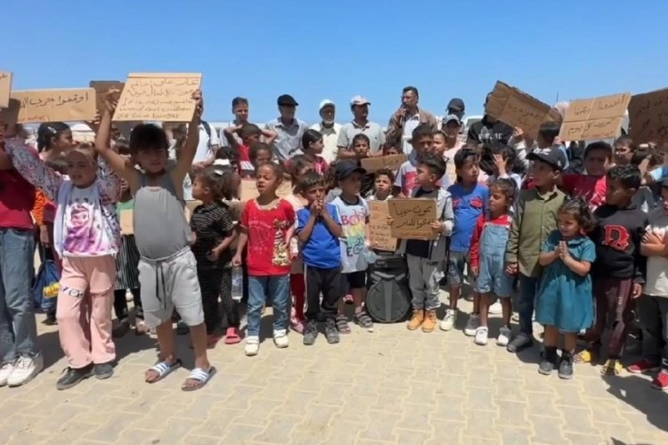 Gazzeli çocuklardan dünyaya "açlıktan ölüyoruz" mesajı