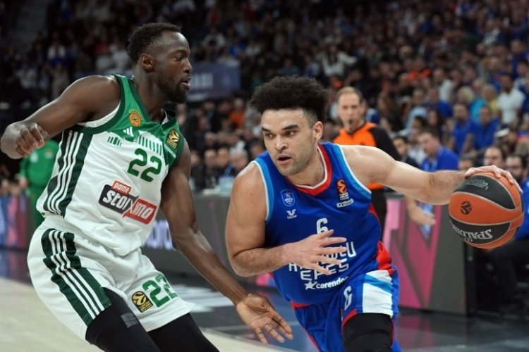 Anadolu Efes, Panathinaikos serisinde geri düştü