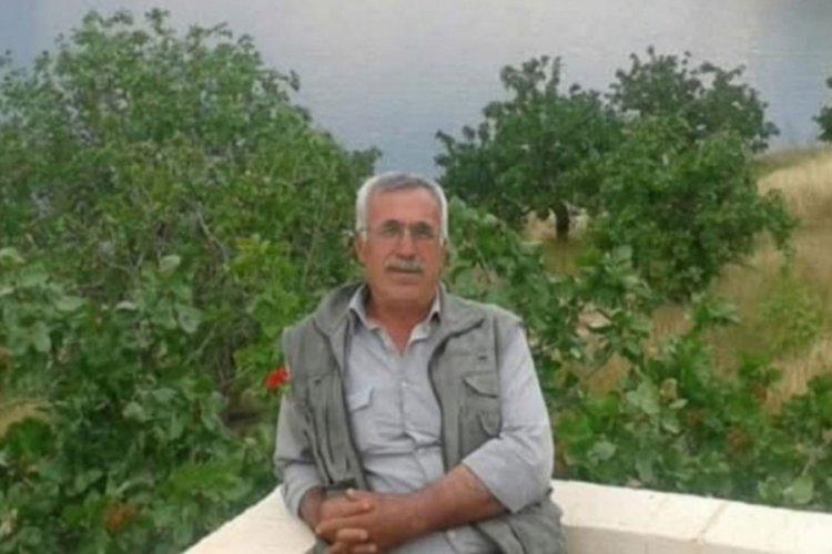 Tartıştığı babasını öldürdü, annesini yaraladı