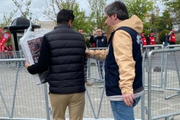 1 Mayıs mitingine 'turp-şalgam' yasağı!