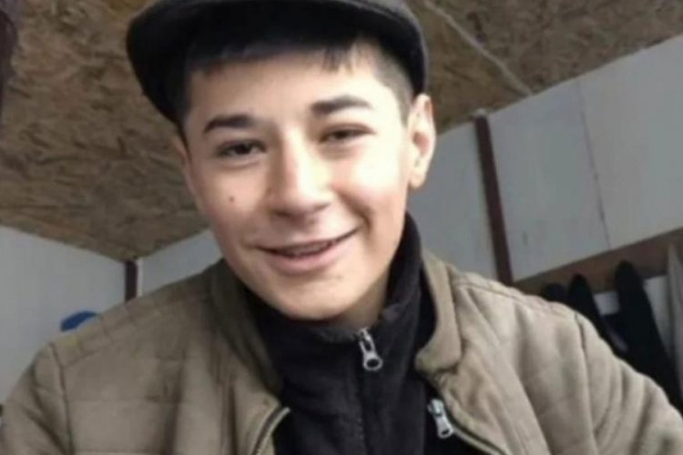 Otomobil, kamyonla çarpıştı 14 yaşındaki sürücü hayatını kaybetti