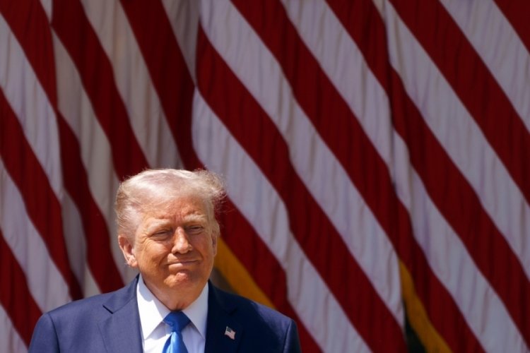 Trump: İran'dan petrol satın alan her ülke veya şahıs, anında yaptırımlara tabi tutulacak