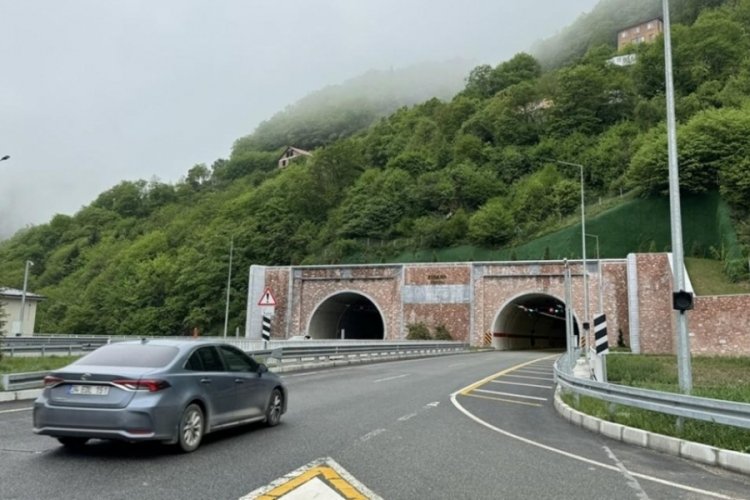 Yeni Zigana Tüneli'nden 2 yılda 3 milyon 490 bin araç geçti