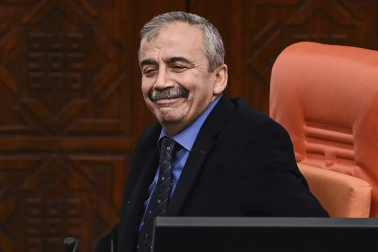 Sırrı Süreyya Önder'in ölüm nedeni belli oldu!