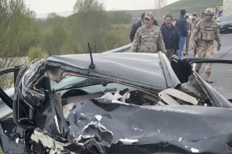 Ağrı'da trafik kazası: 2 ölü, 8 yaralı
