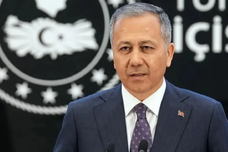 Bakan Yerlikaya'dan Özel'e saldırı açıklaması: S.T. adlı şahıs gözaltına alınmıştır