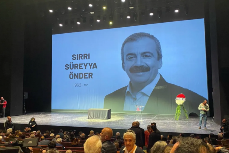 Sırrı Süreyya Önder'in vasiyeti kamuoyuyla paylaşıldı!