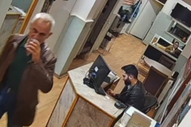 CHP Genel Başkanı Özgür Özel'e saldırıda bulunan şahsın saldırıdan önceki görüntüleri ortaya çıktı
