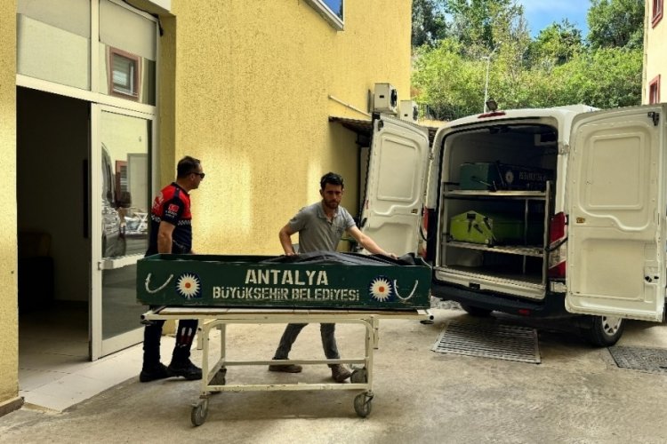 Antalya'da 2 çocuk babası depo içerisinde ölü bulundu