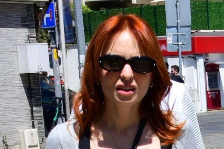 Nilperi Şahinkaya: Annem kanser tedavisi görüyor