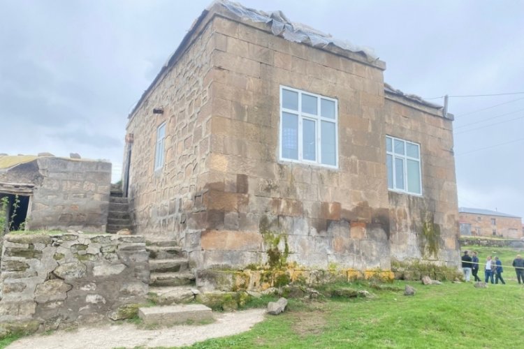 Muş'ta evin tavanı çöktü: 1 ölü