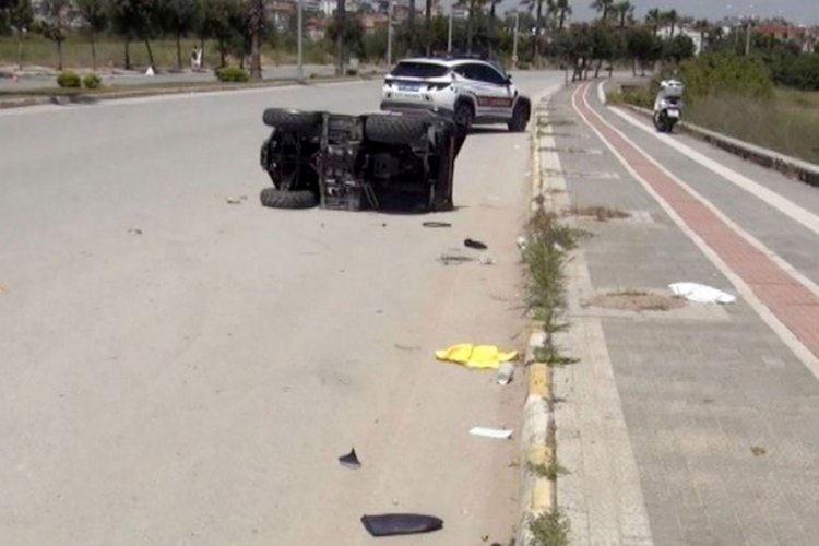 Takla atan ATV'deki 2 kişi hayatını kaybetti