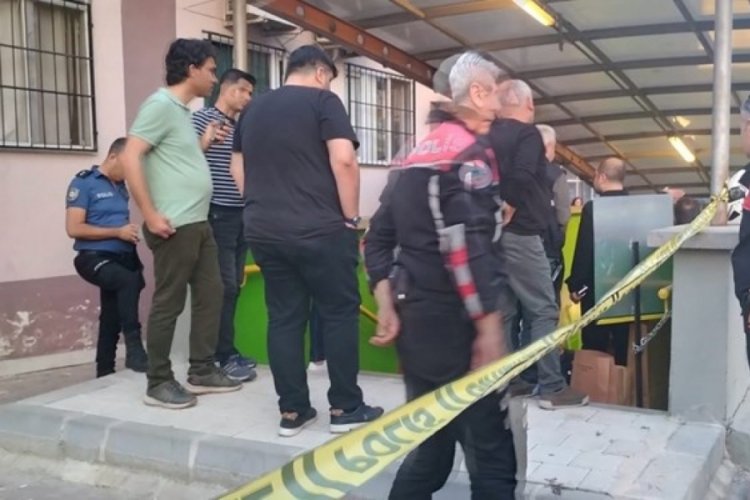Annesini öldüren babasını hastanelik etti!